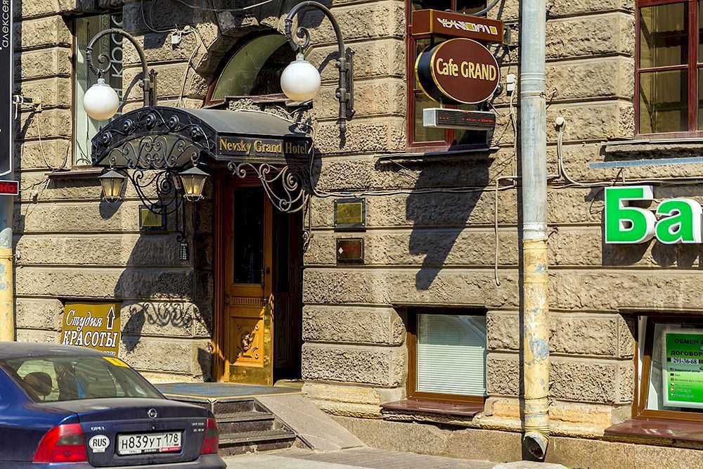 Nevsky Grand Apartments Saint Petersburg Exterior photo